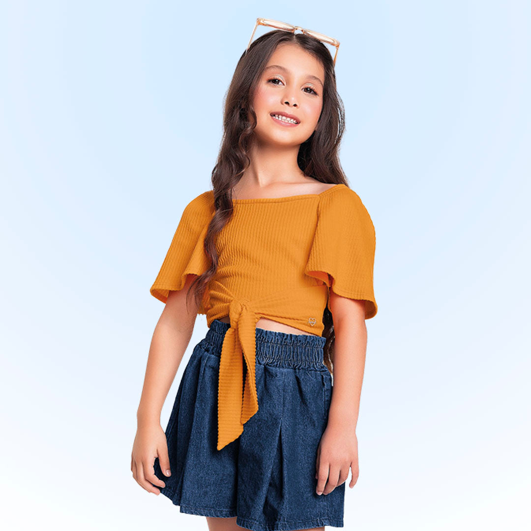Conjunto Feminino Infantil Blusa em Malha Candy e Short Clochard em Jeans