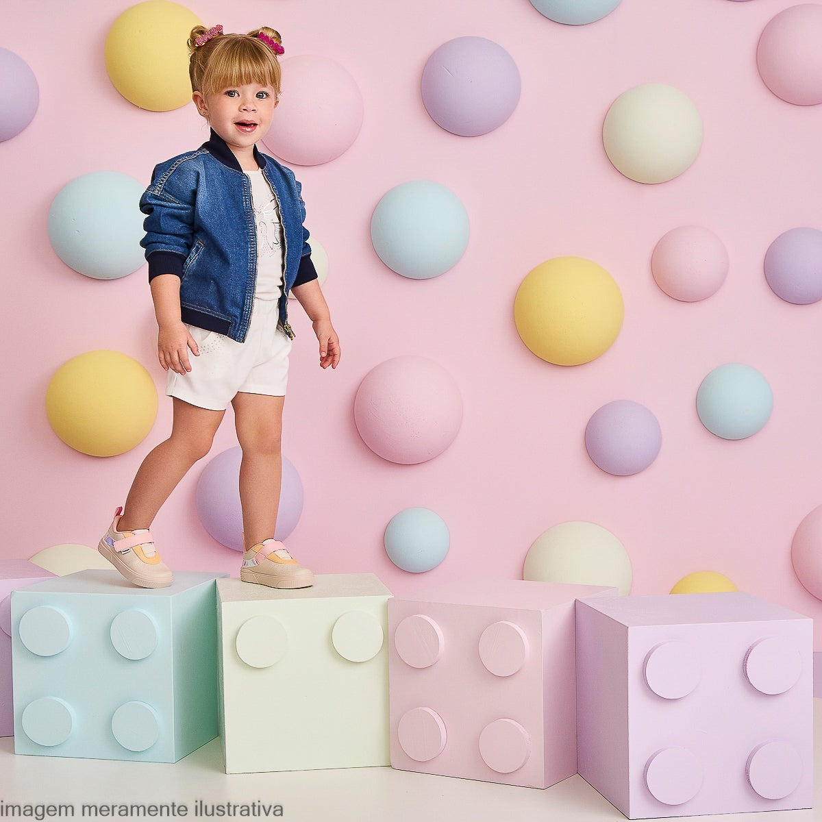 Tênis Feminino Infantil  Yumi Holográfico Fecho