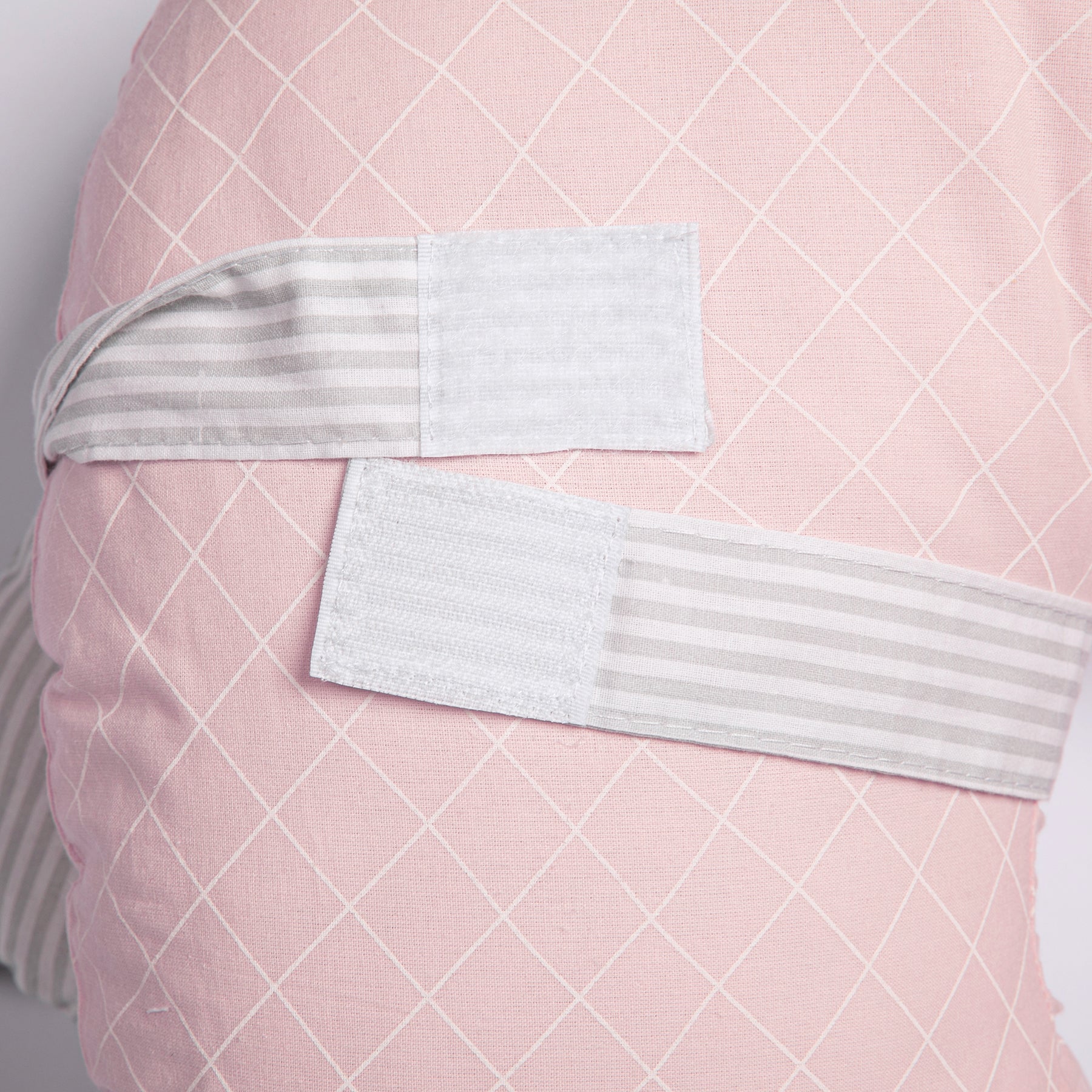 Almofada de Amamentação Papi Friends: Conforto e Apoio Ergonômico