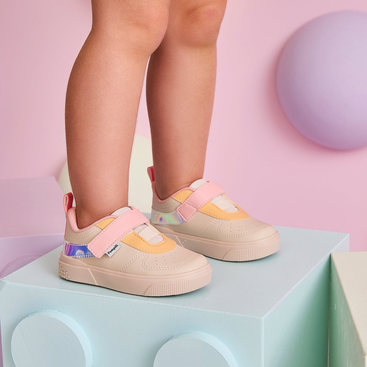 Tênis Feminino Infantil  Yumi Holográfico Fecho