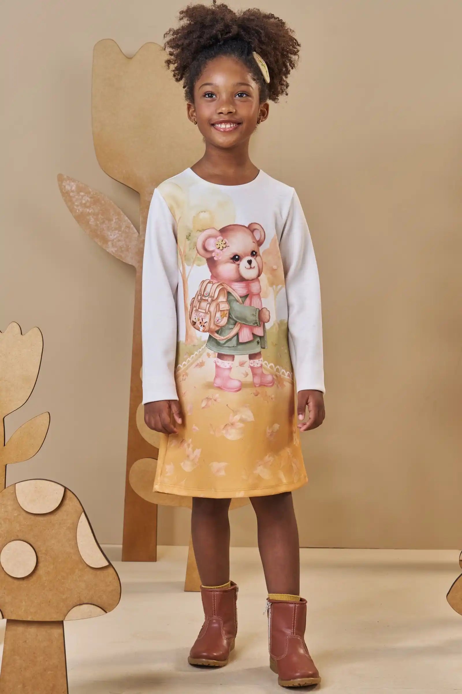 Vestido Infantil Feminino Manga Longa – Charme Outonal em Bege Claro
