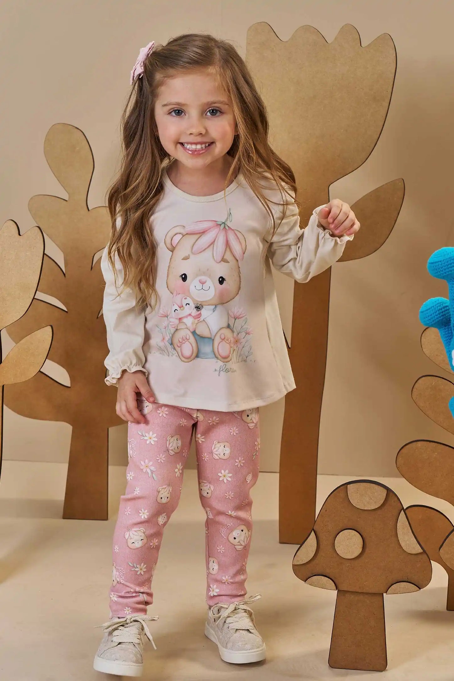 Conjunto Infantil Feminino Bata Manga Longa e Legging Flora – Delicadeza e Conforto em Bege Claro