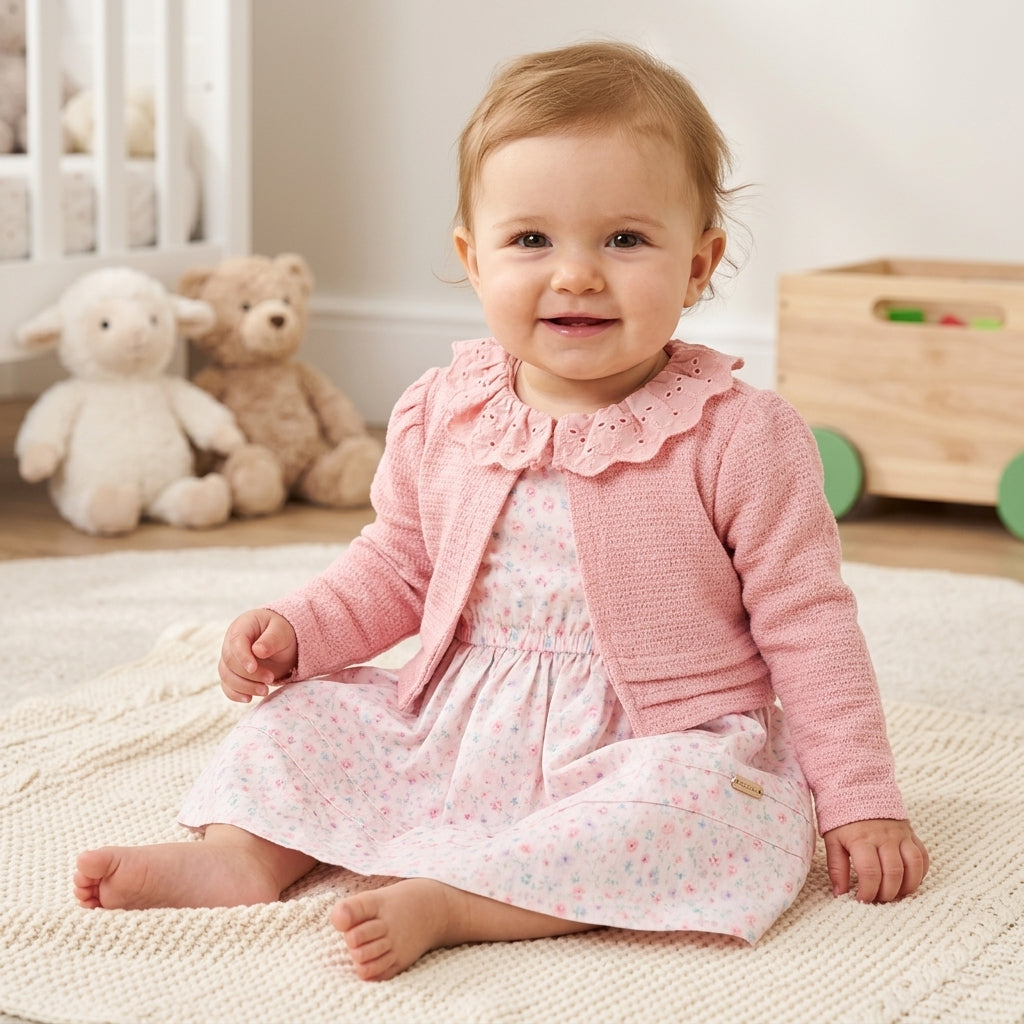 Vestido Bebê Rosa Chá – Elegância e Conforto para sua Pequena