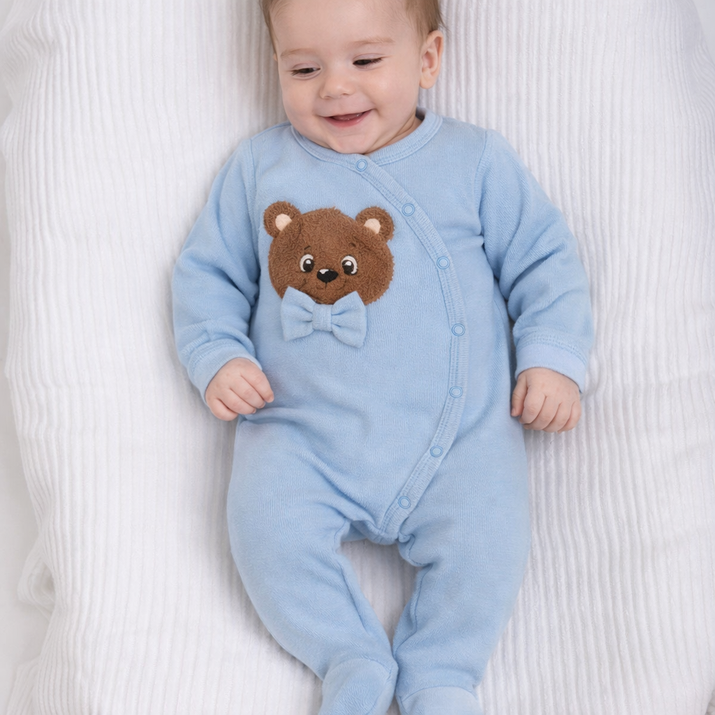 Macacão Malha Skyline Urso Azul – Conforto e Estilo Outono/Inverno