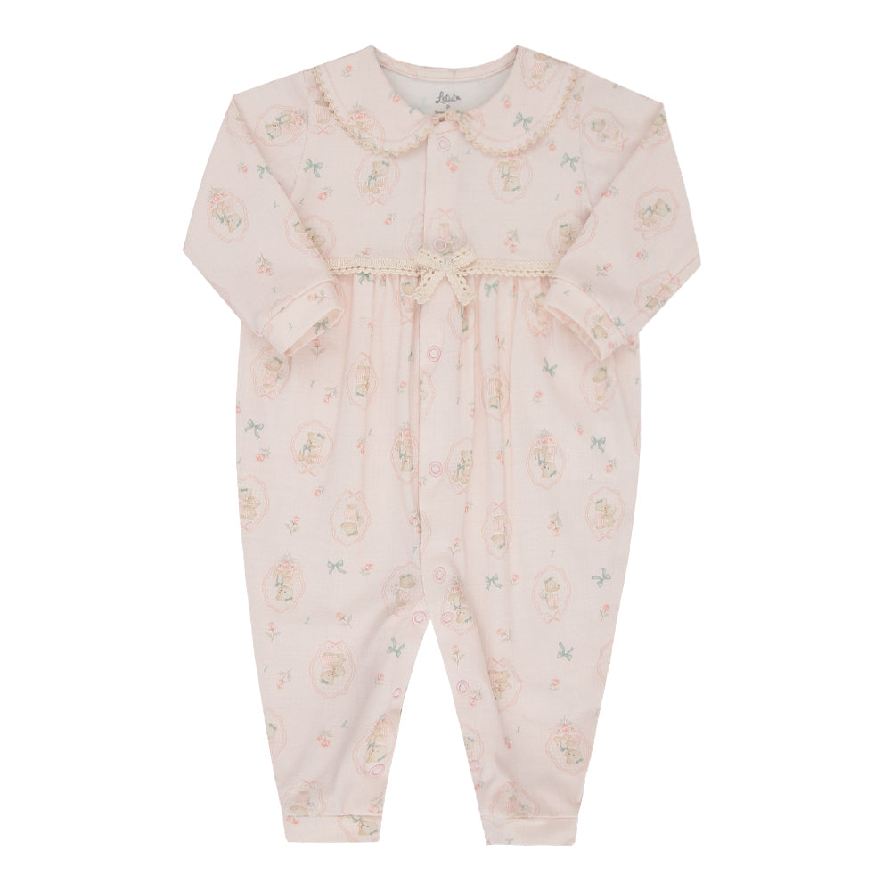 Macacão Bebê Rosa com Detalhes de Renda e Conforto