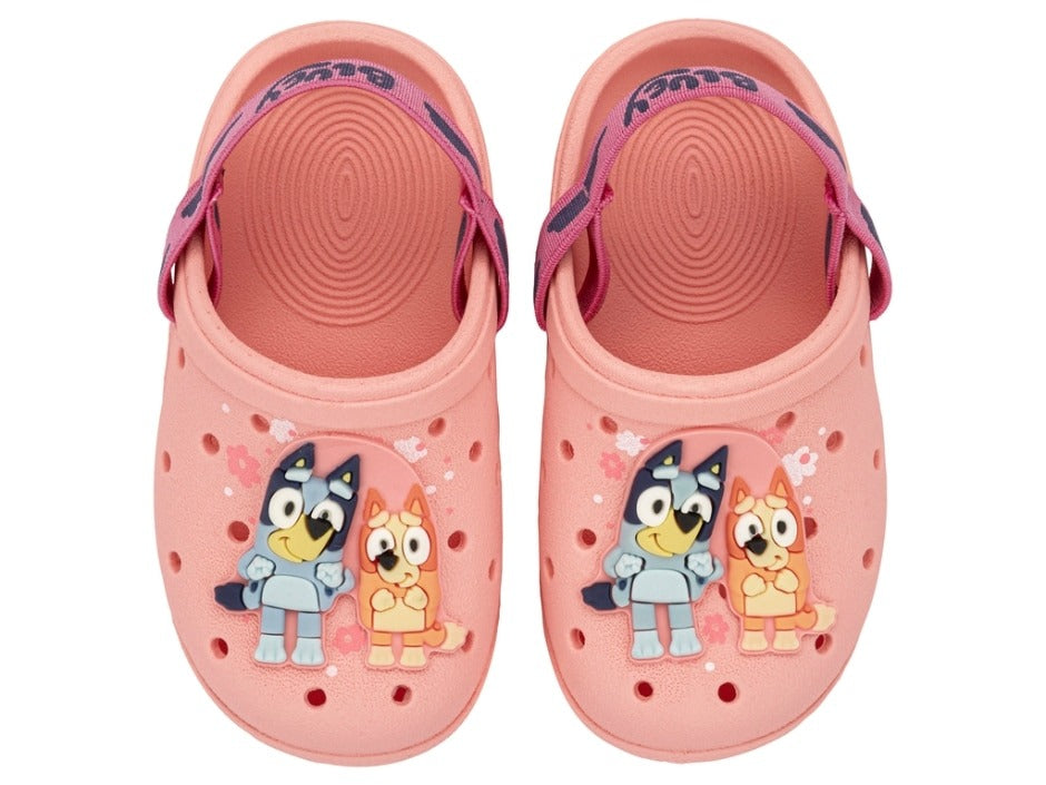 Babuch Bluey Moments Baby Rosa Claro – Diversão e Conforto para os Pequenos