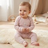 Conjunto de Bebê Rosa Claro Macio e Confortável